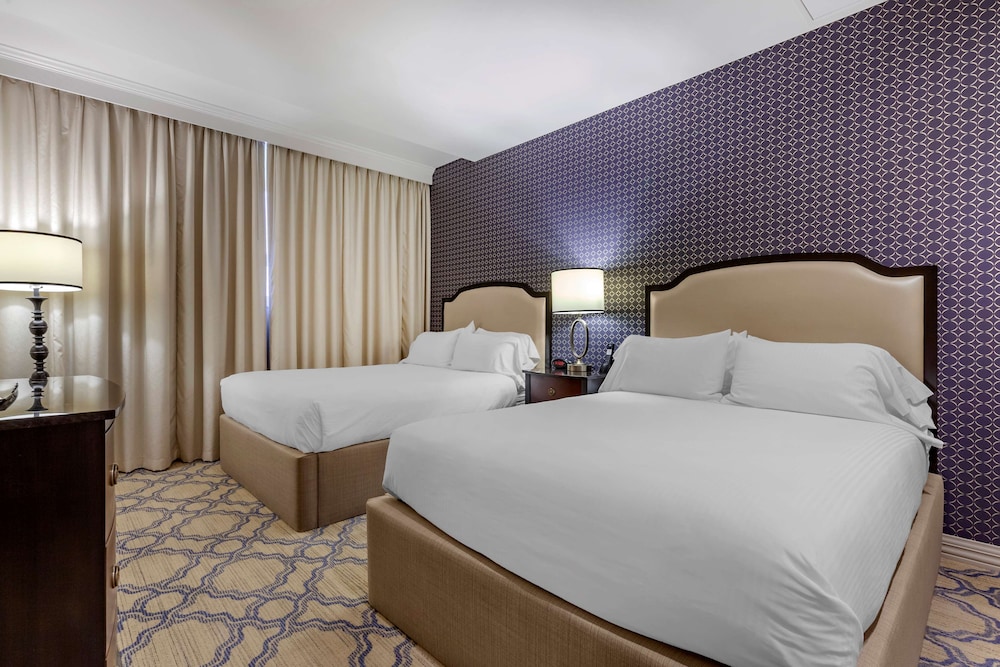 Standard Room, 2 Queen Beds, Non Smoking (with Sofabed) - Photo 5