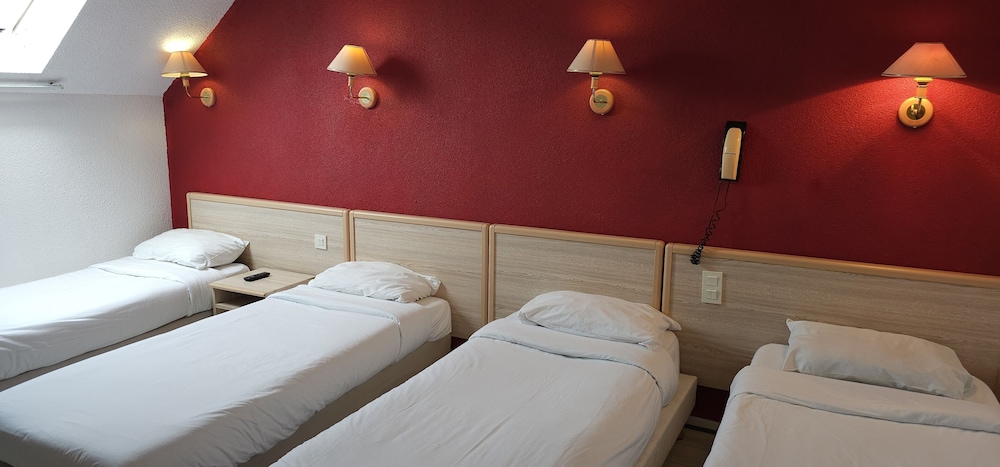 Classic Quadruple Room - Photo 4