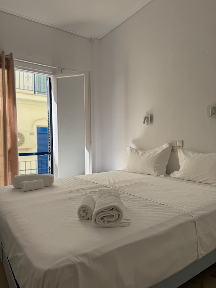 Double or Twin Room, Private Bathroom