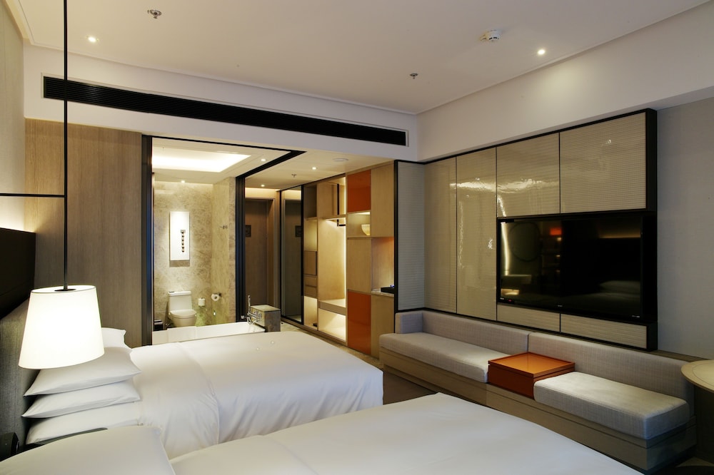 Executive Twin Room, 2 Twin Beds, Smoking, Ocean View - Photo 5