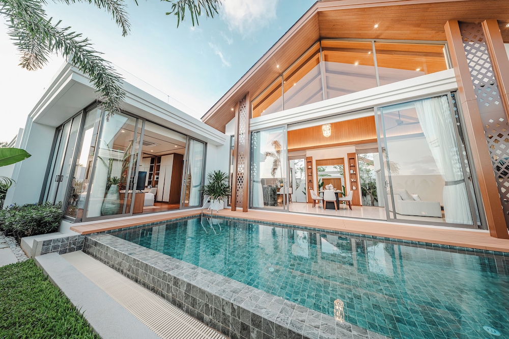 3 Bedrooms Pool Villa