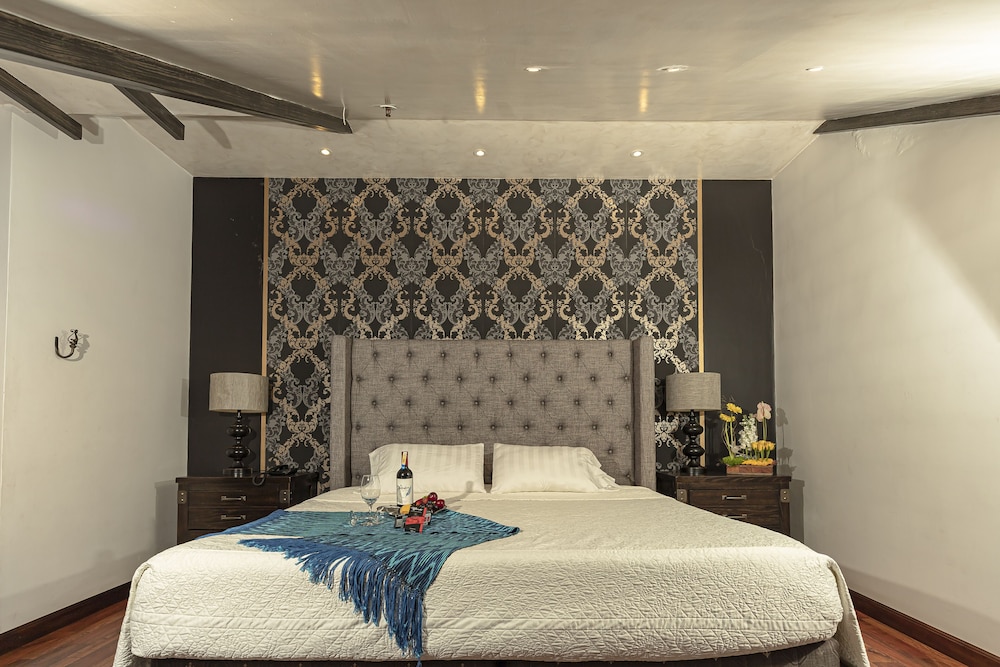 Junior Studio Suite, 1 King Bed, Park View photo 2