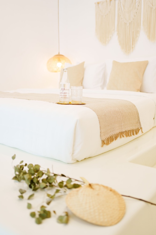 Luxury Villa, 1 Bedroom, Bathtub - Photo 7