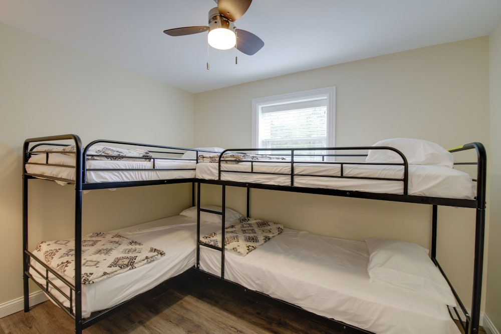 House (Multiple Bedrooms) photo 3
