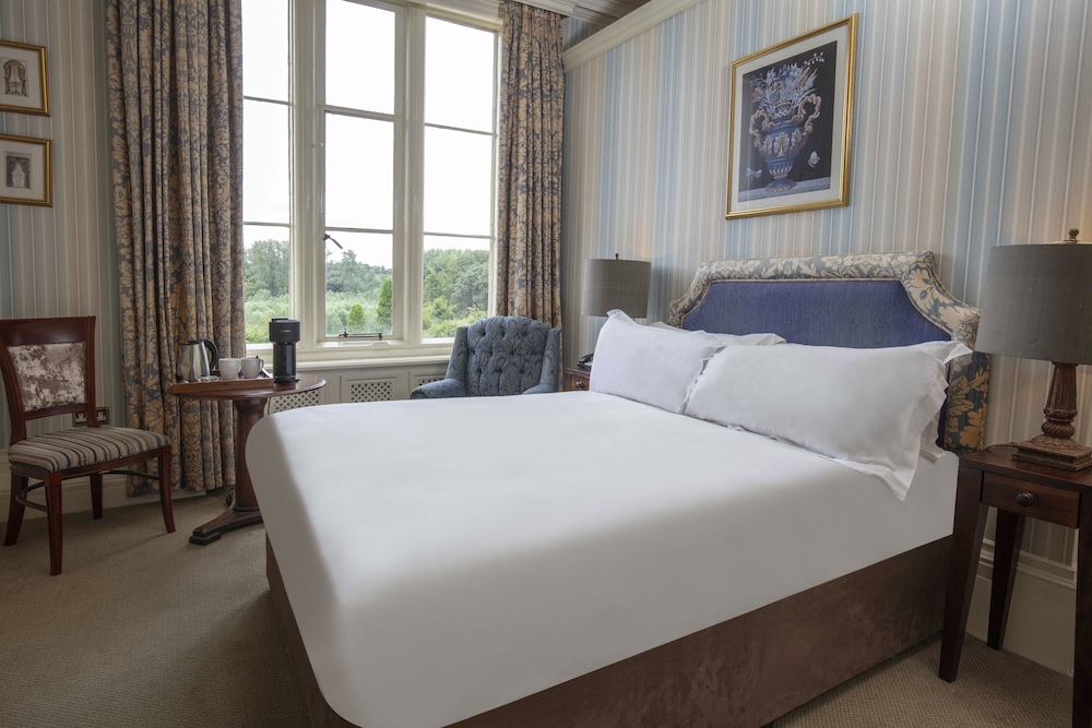 Feature Double Room - Old Hall - Photo 3