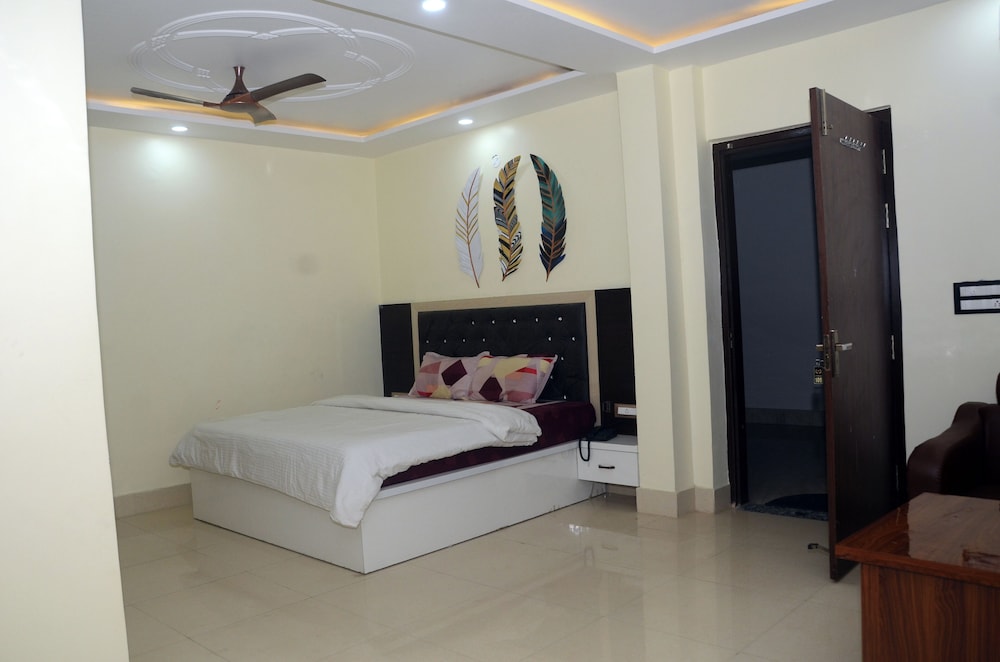 Comfort Suite photo 1