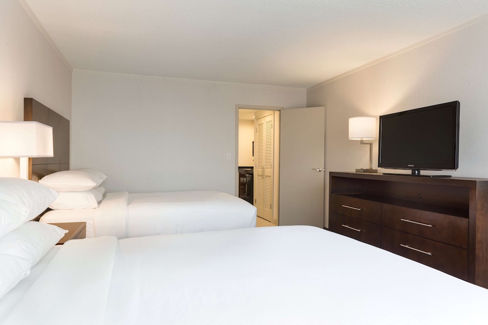 Room, 2 Double Beds, Non Smoking photo 1