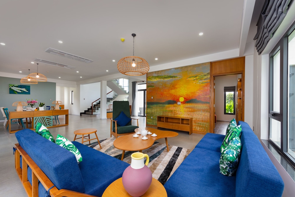 Villa, 3 Bedrooms, Garden View - Photo 2
