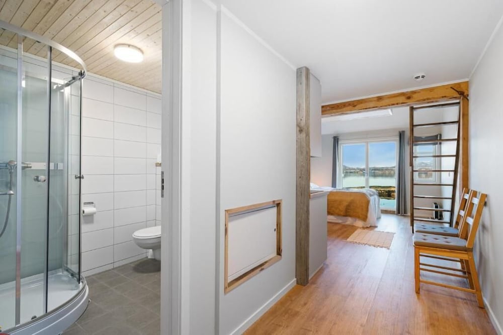 Comfort Room, Sea View photo 2