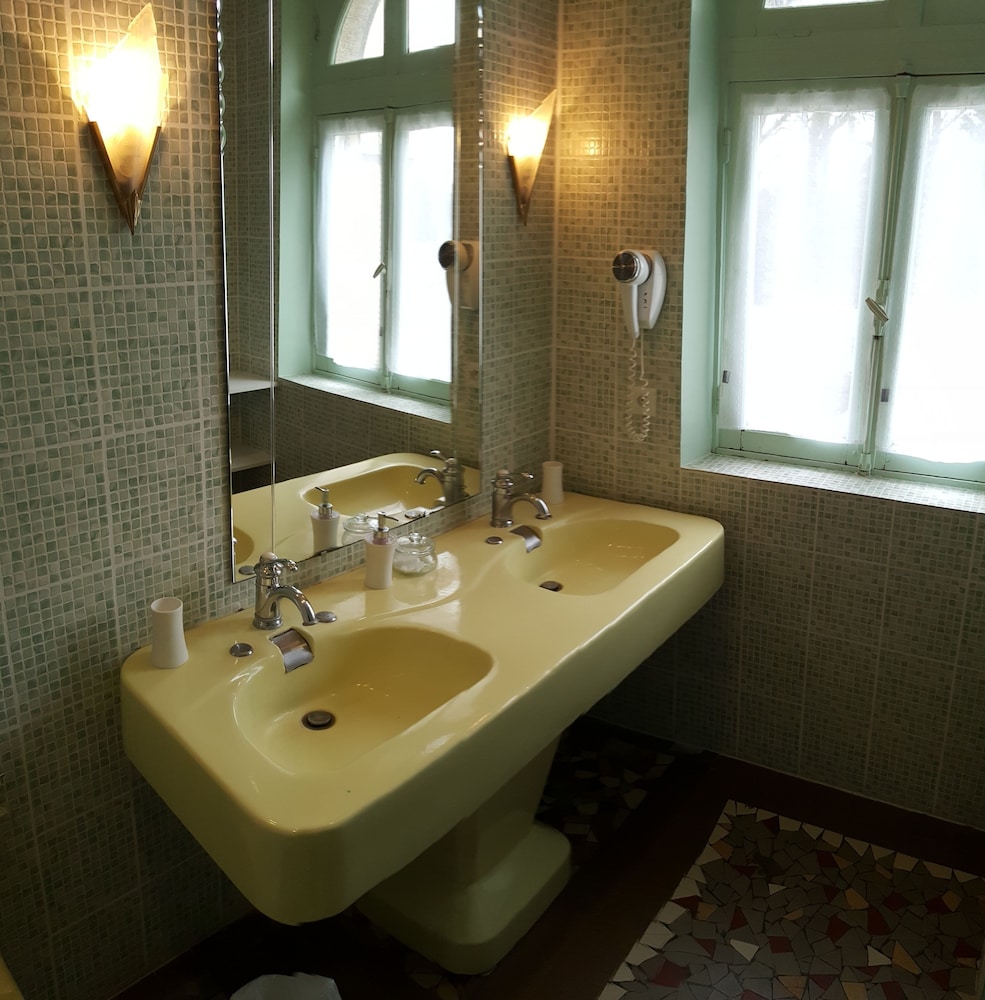 Furnished Aparment with Terrace and Superior Double Room photo 2