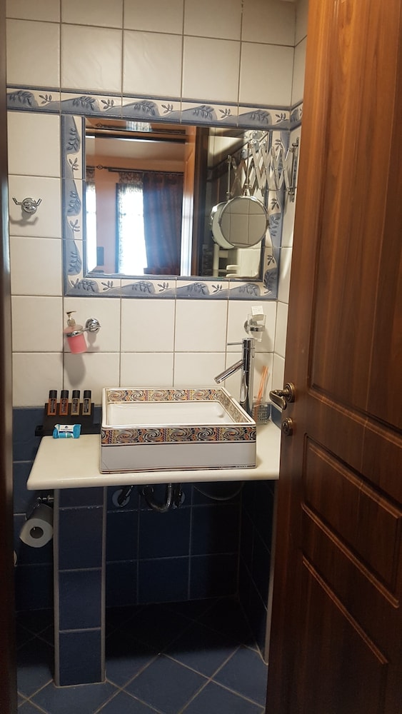 Family Suite, 2 Bedrooms, Non Smoking, City View photo 2