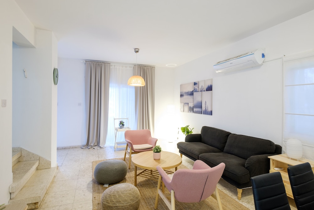Townhome photo 1