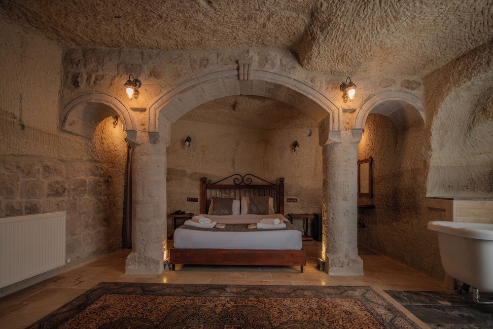 Suite - Photo 11