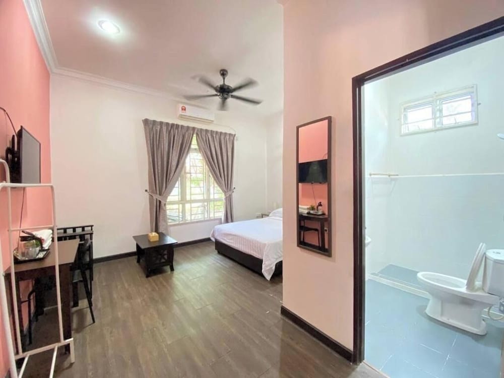 Deluxe Double or Twin Room photo 3