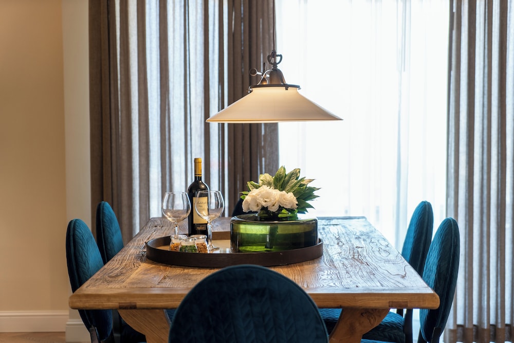 Royal Suite, 2 Bedrooms, Sea View thumbnail 6