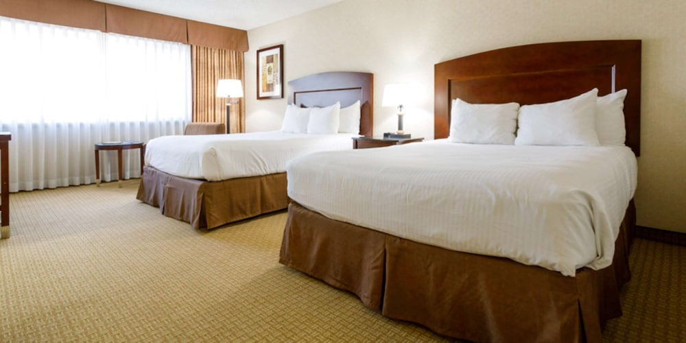 Room, 2 Queen Beds, Non Smoking (Pet Friendly) photo 1