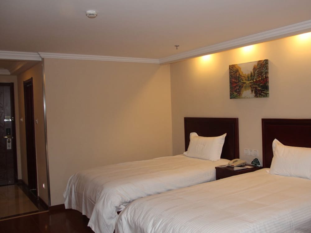 Business Twin Room photo 3