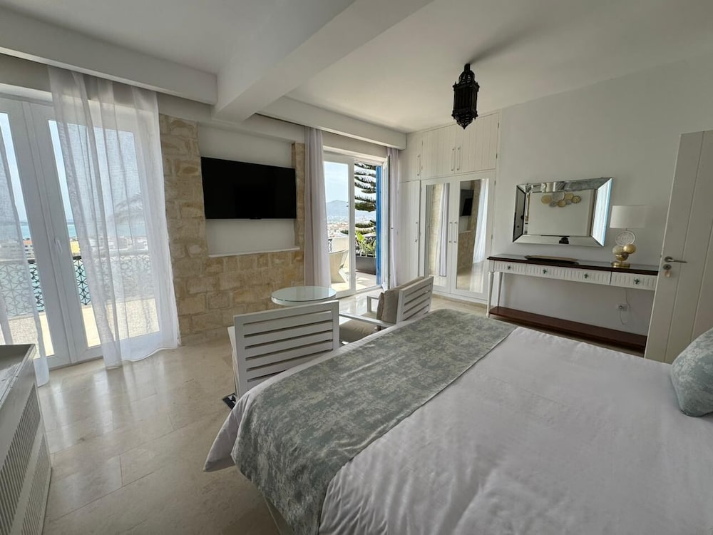 Junior Suite - Photo 1