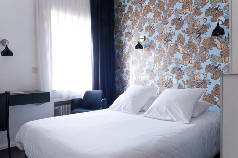 Double Room - Photo 6