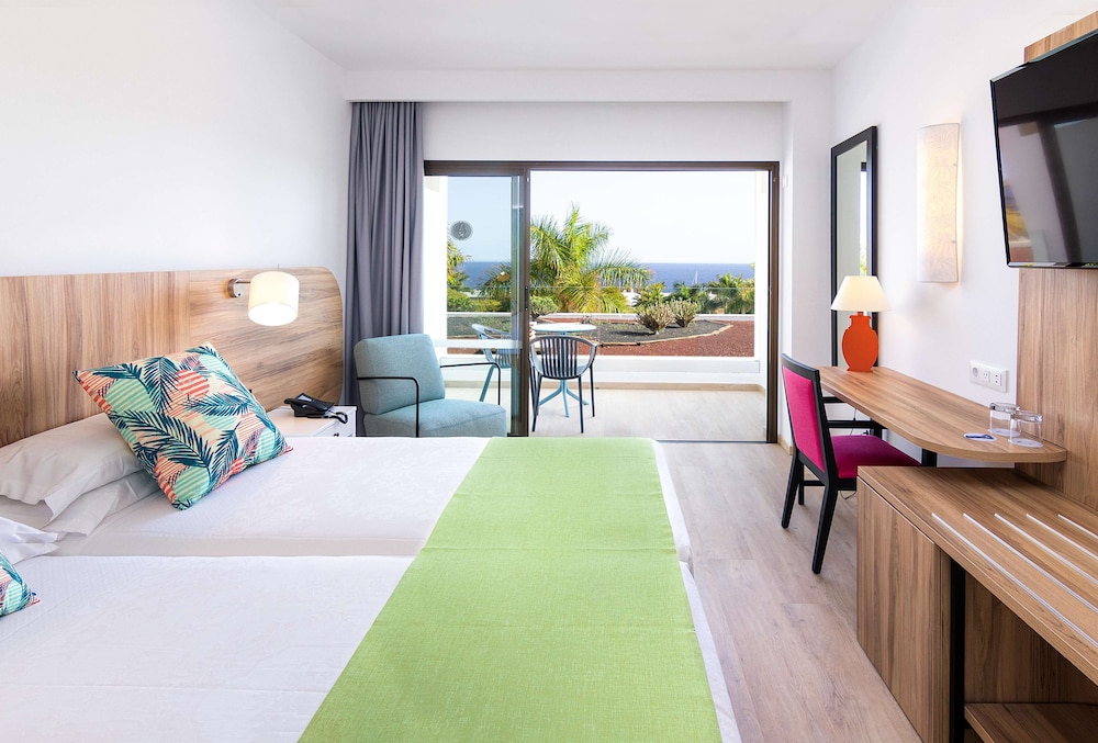 Superior Double Room, Balcony, Sea View (2 adultos)