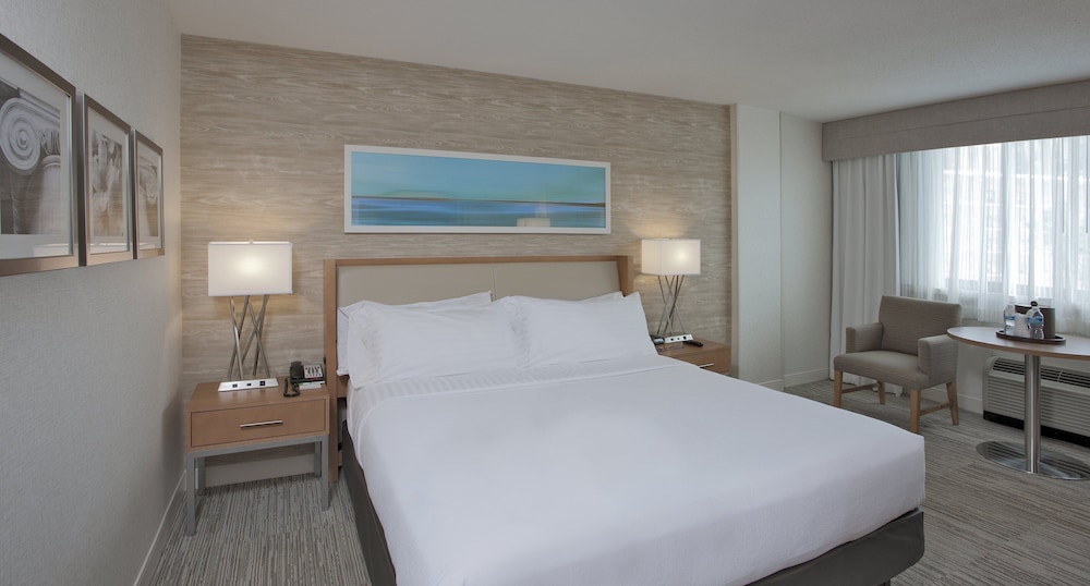 Standard Room, 1 King Bed - Photo 8
