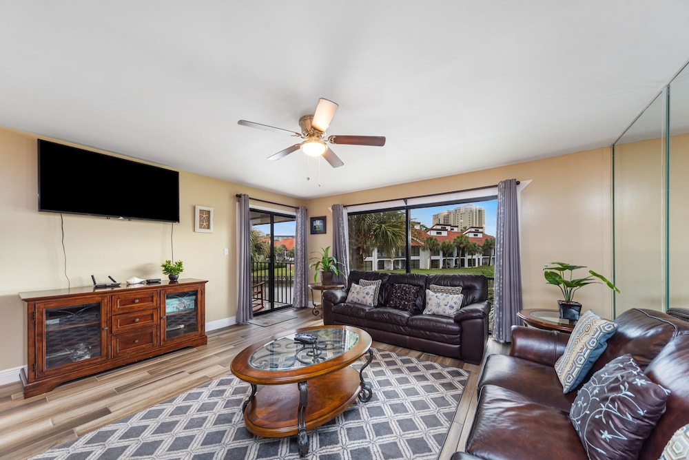 Condo, Multiple Beds, Patio, Golf View (Villa 2112 - No Pets)