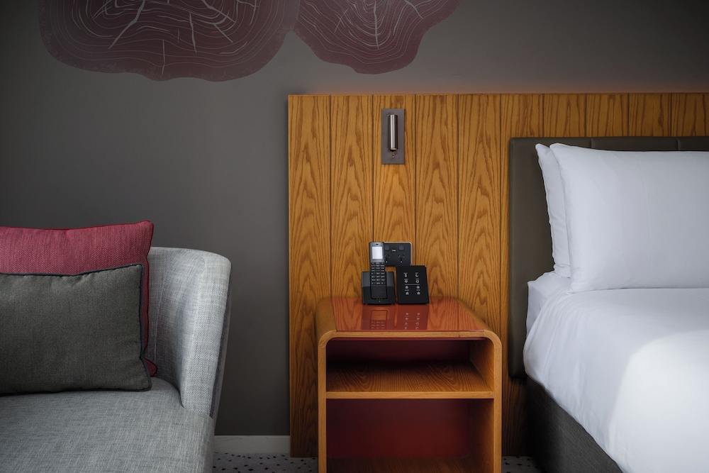 Standard Room, 2 Double Beds, Club Lounge Access, Harbor View - Photo 2