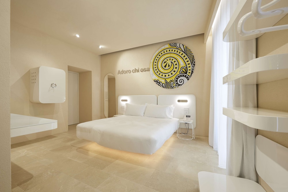 Deluxe Double Room - Photo 3
