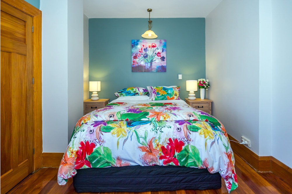 Wisteria Suite photo 2