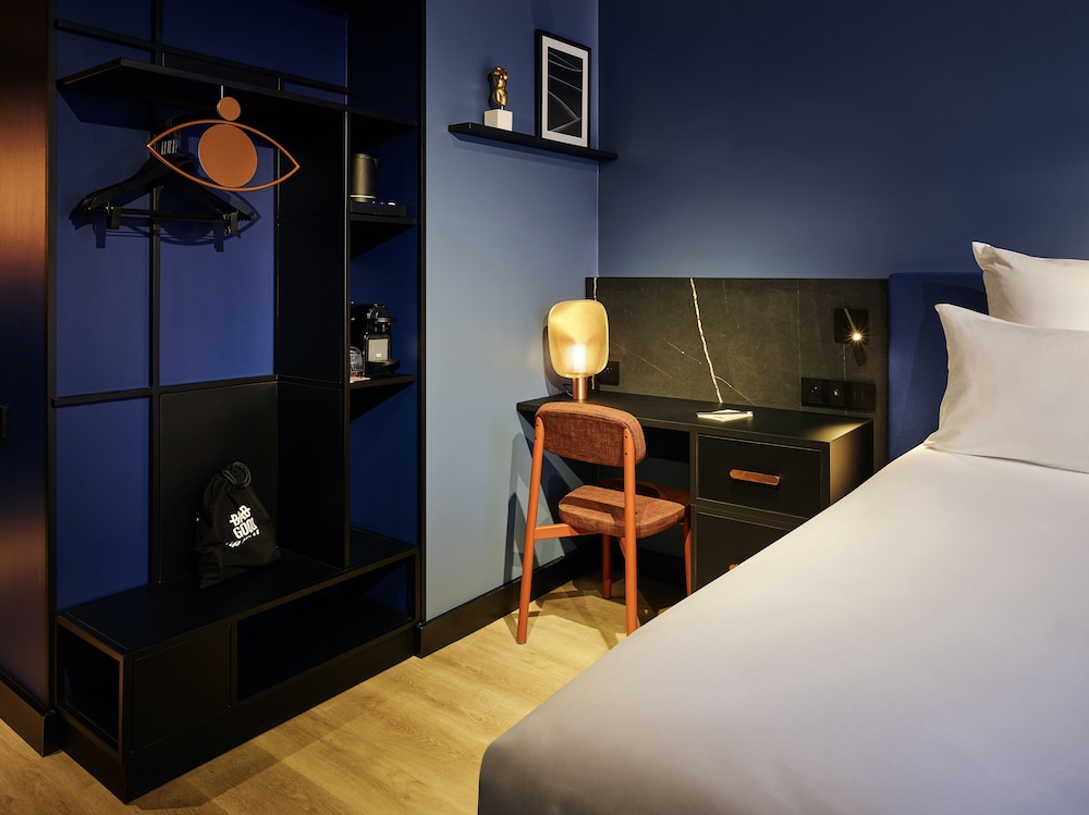 Comfort Room, 1 Double Bed - Photo 3