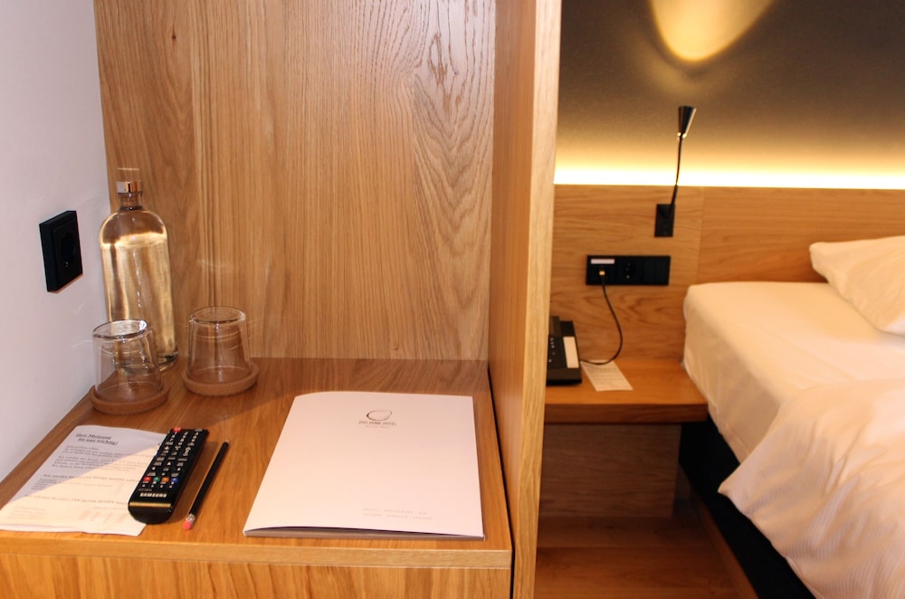 Room (Life) photo 3