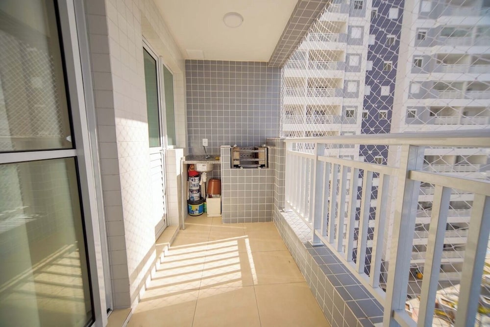3 Rooms Apartment photo 2