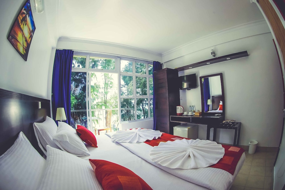 Deluxe Double Room, 1 King Bed, Beach View, Beachfront photo 1