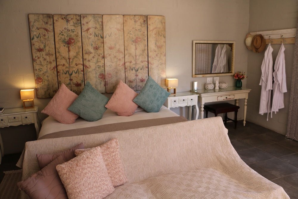 Honeymoon Suite, 1 Bedroom (Polka Honeymoon Room En-suite ) photo 2