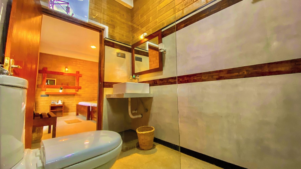 Deluxe Room, Multiple Beds, Mountain View photo 3