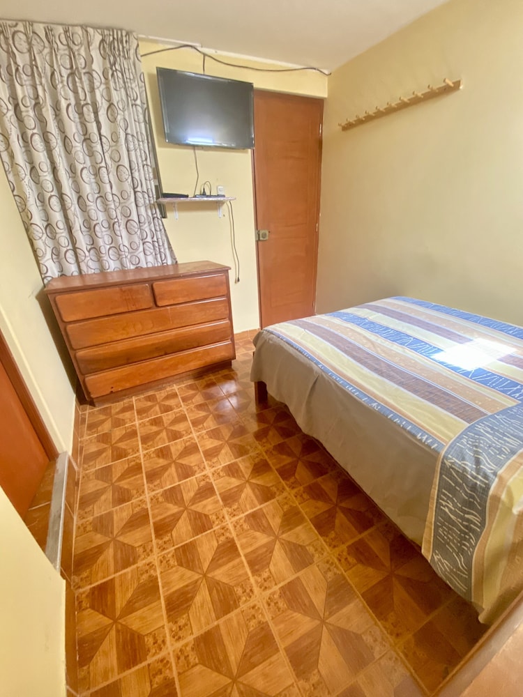 Basic Room, 1 Double Bed photo 3