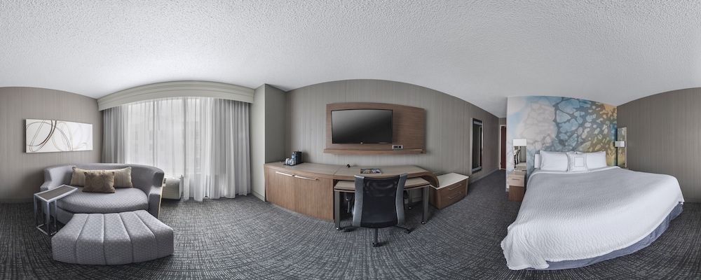 Suite, 1 Bedroom (Hearing Accessible) - Photo 2