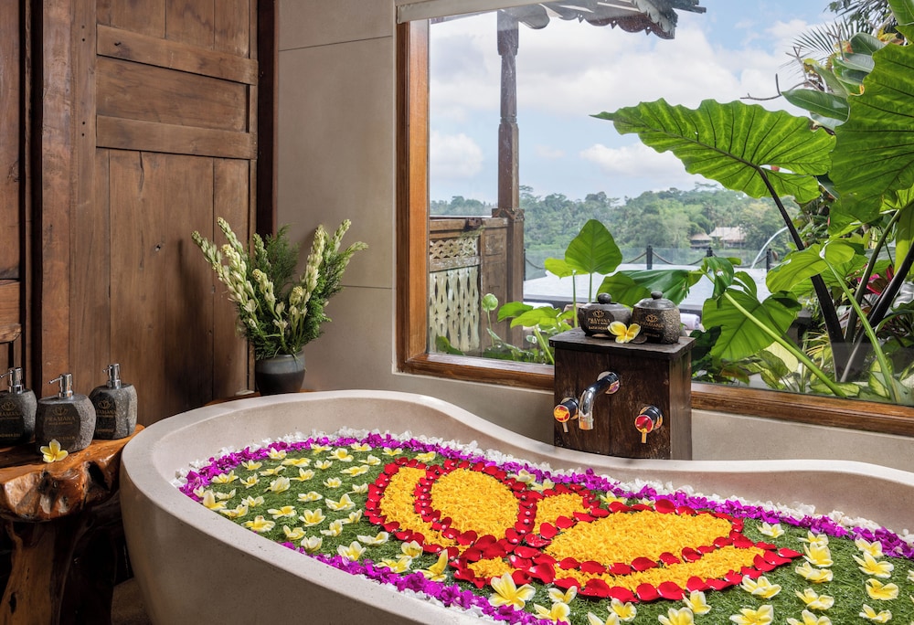 Royal Ayung Pool Villa