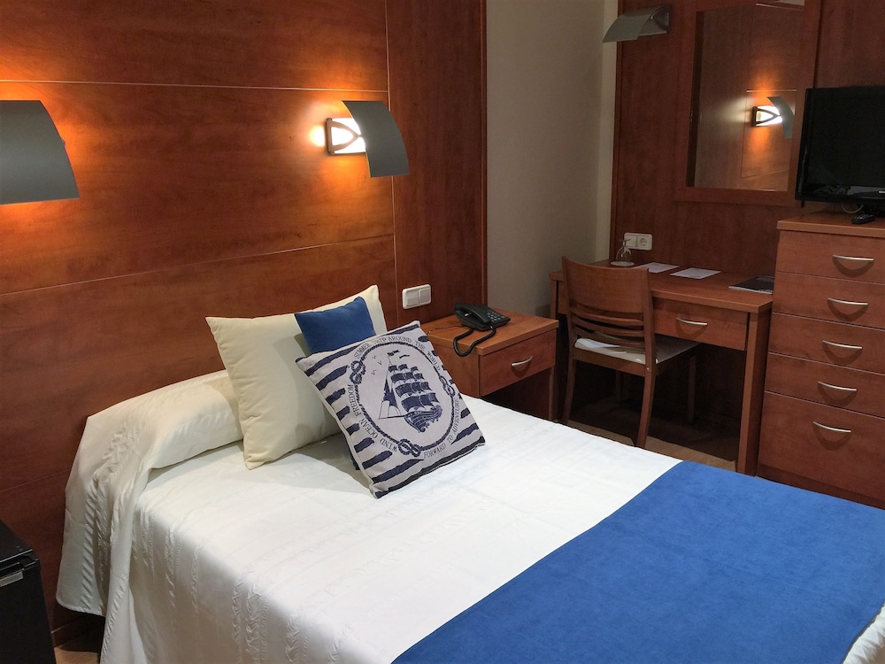 Single Room, Balcony