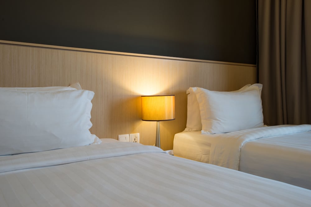 Premier Twin Room, 2 Twin Beds photo 2