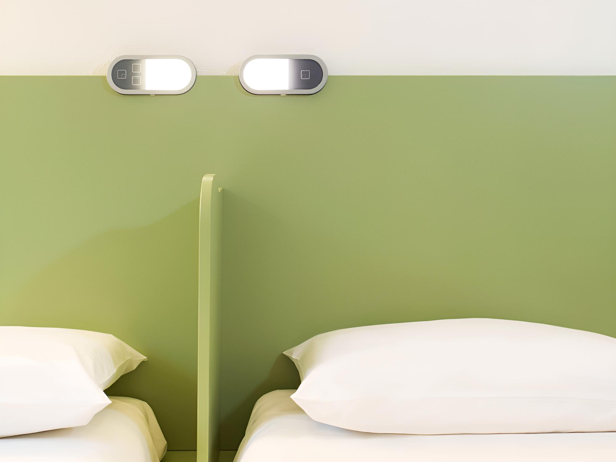 Classic Room, 2 Twin Beds photo 1