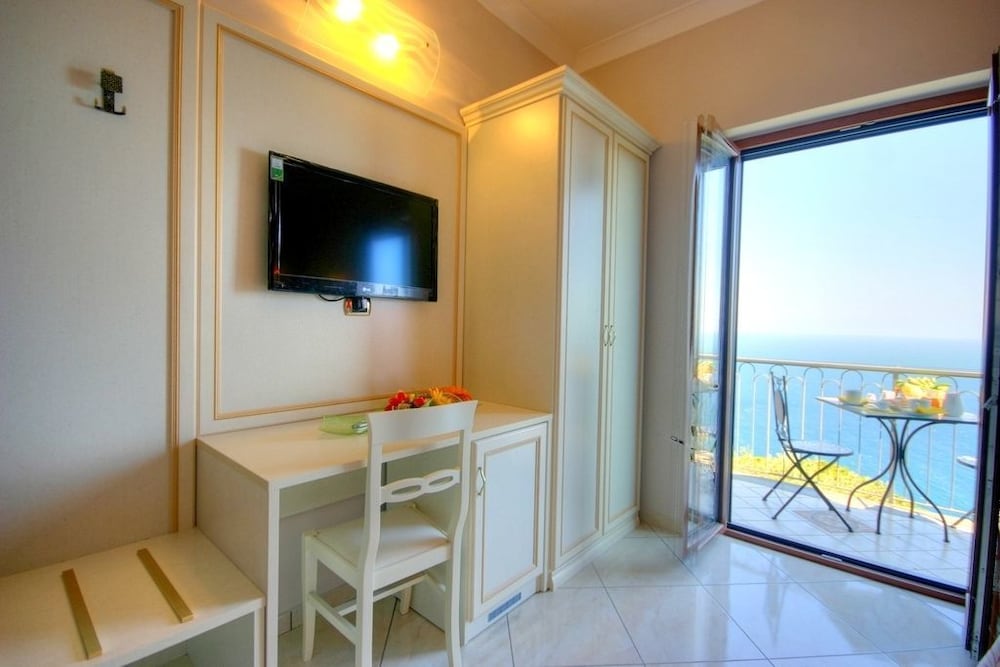 Family Suite photo 2