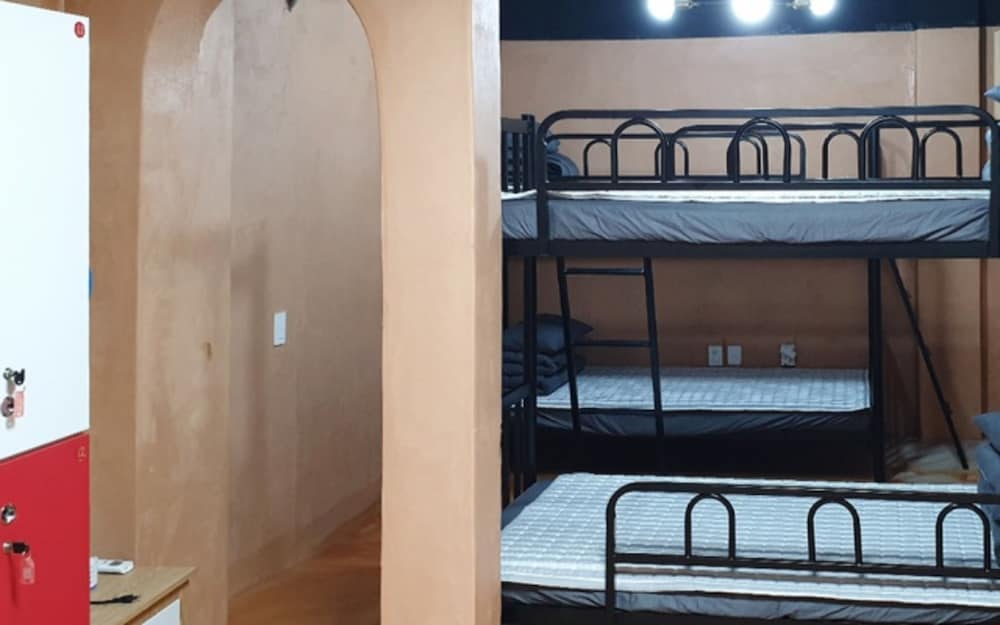 Shared Dormitory, Women Only (4 People) photo 1