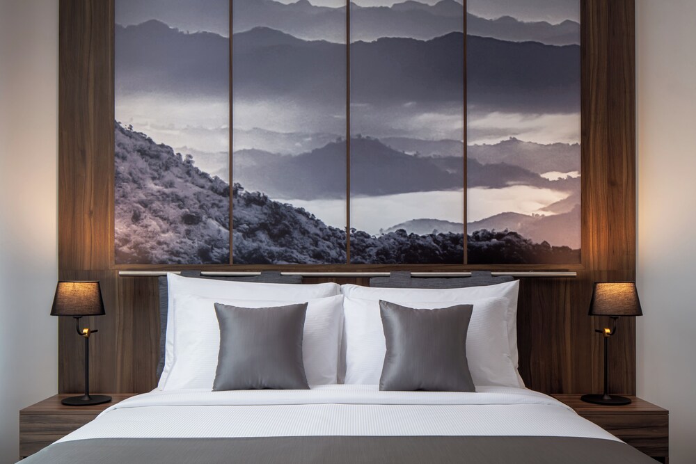 Suite (SkyBay)