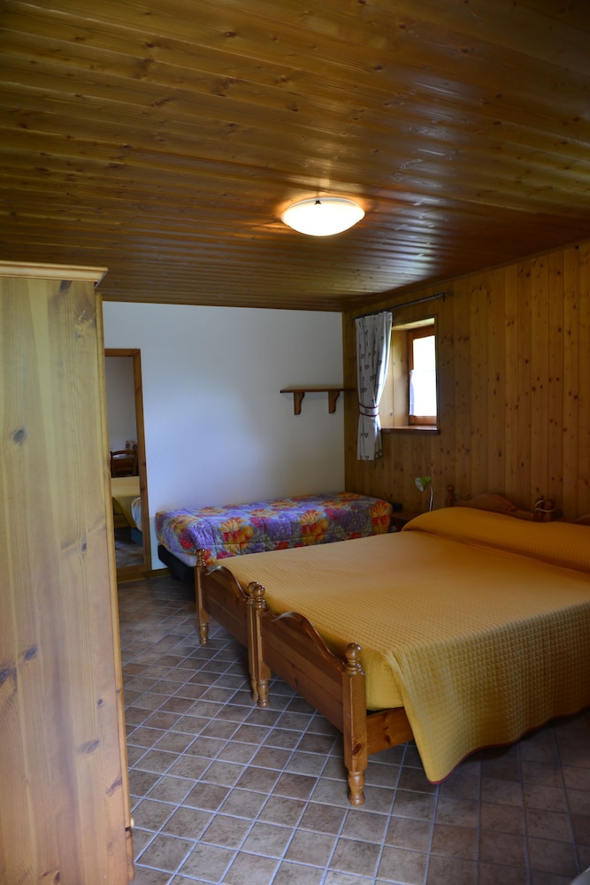 Triple Room, 3 Twin Beds
