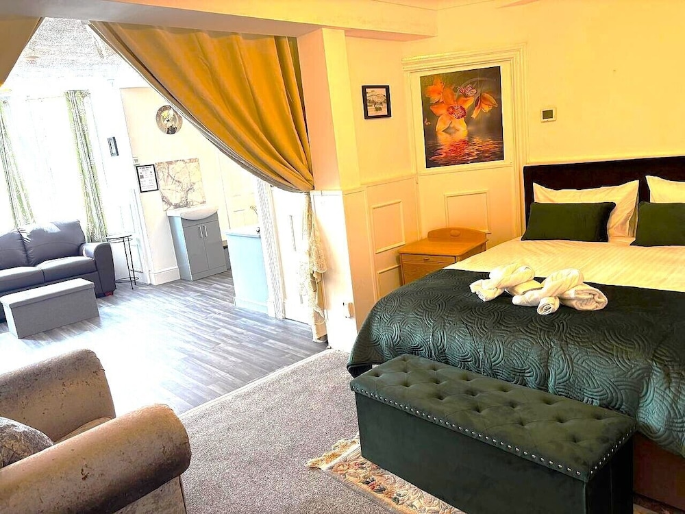 Deluxe Double Room photo 3