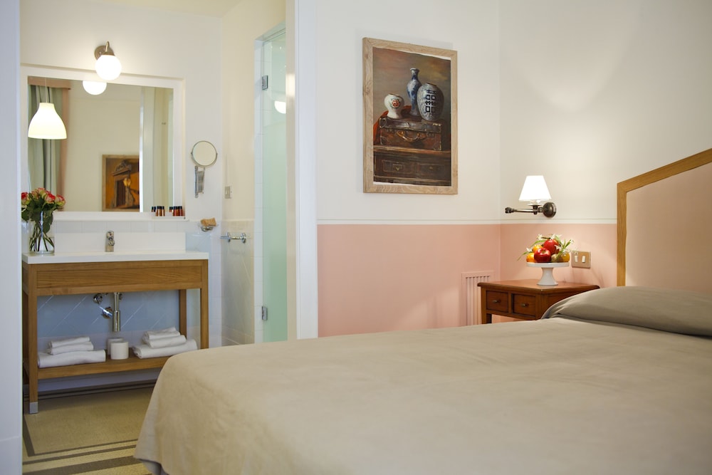 DELUXE DOUBLE ( suite Navona) photo 1