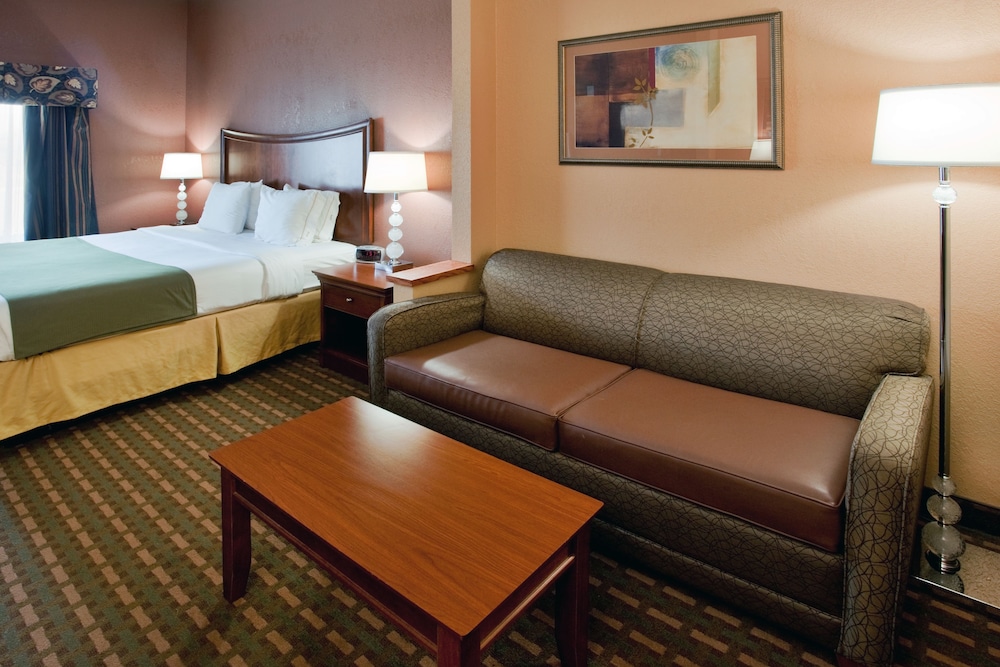 Standard Room, 1 King Bed - Photo 1