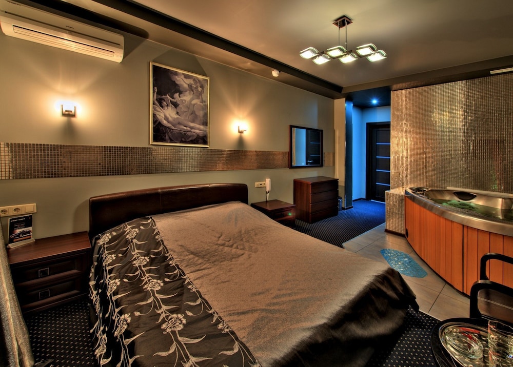 Superior Double Room, Jetted Tub photo 3