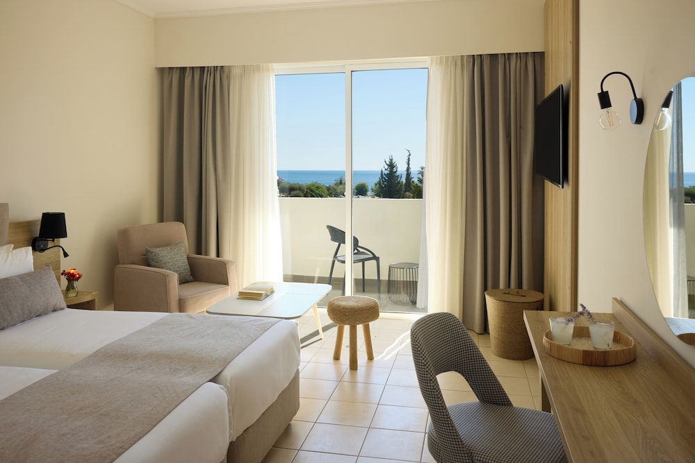 Superior Twin Room with Sea View